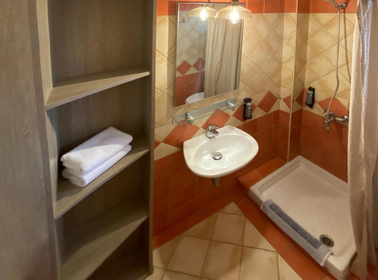 Nantin Hotel Яніна Екстер'єр фото