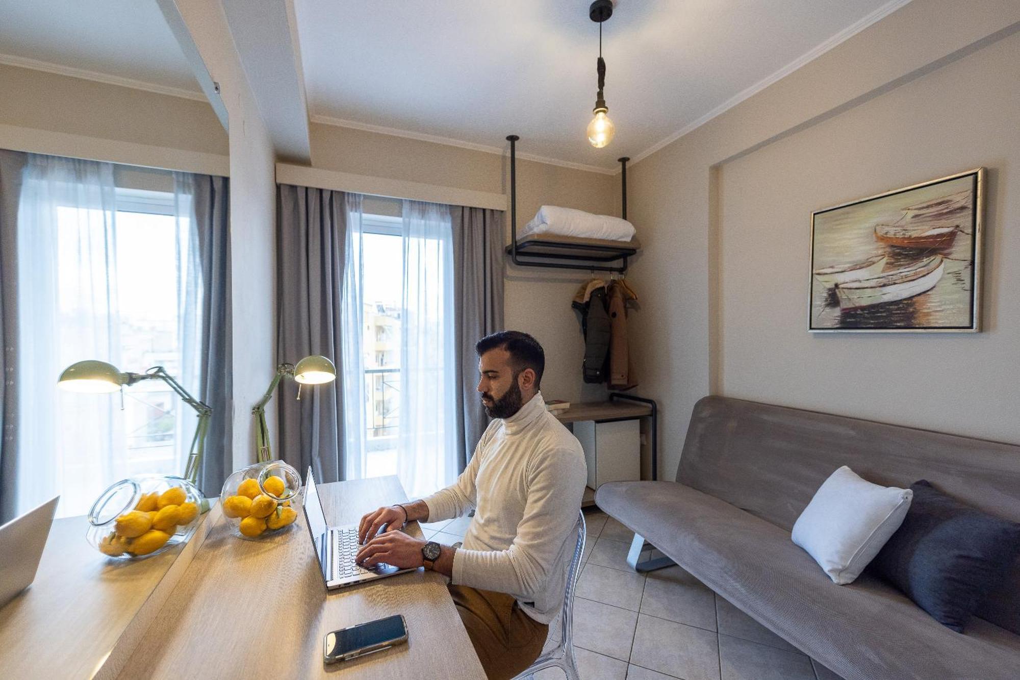 Nantin Hotel Яніна Екстер'єр фото