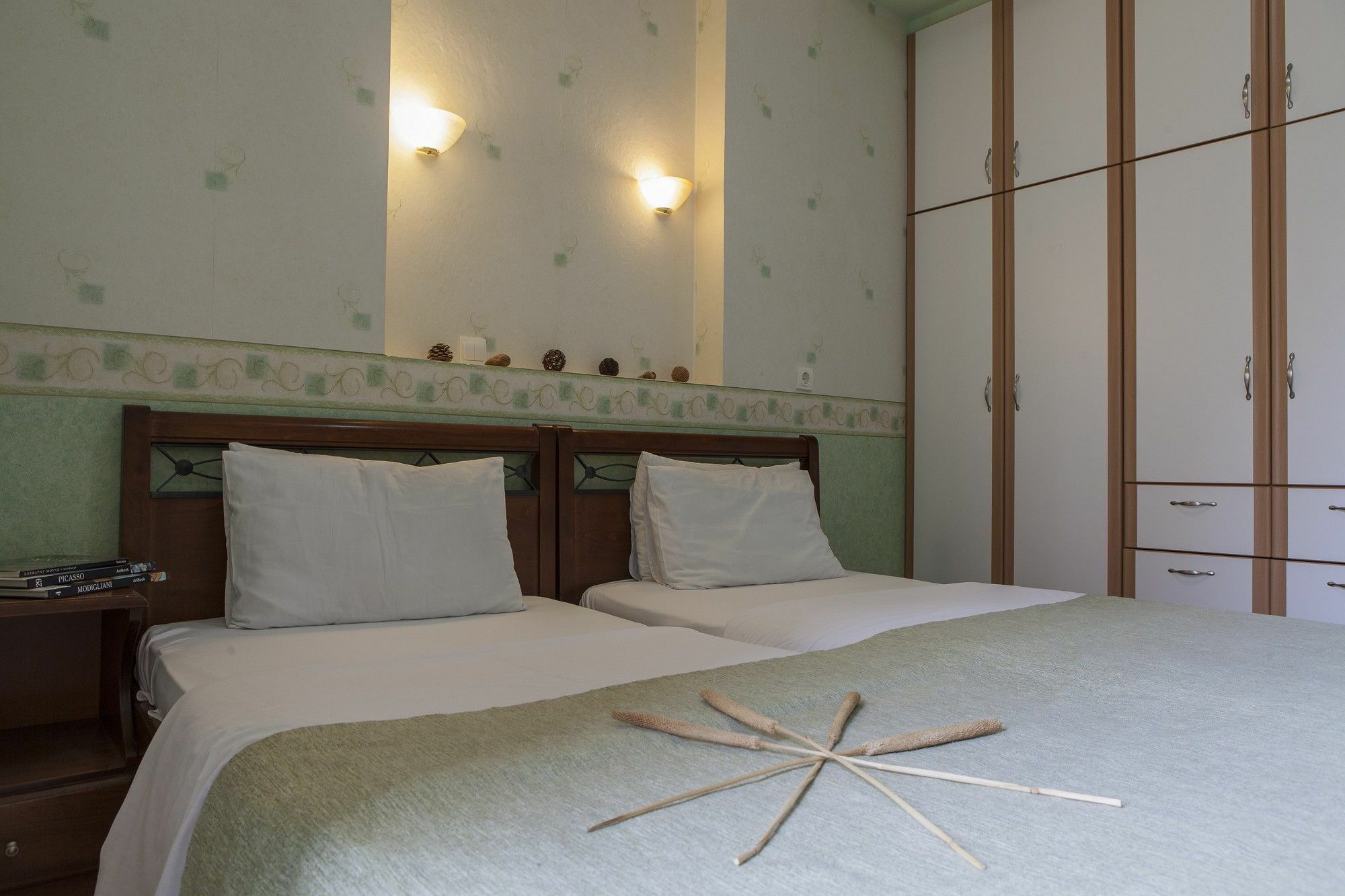 Nantin Hotel Яніна Екстер'єр фото